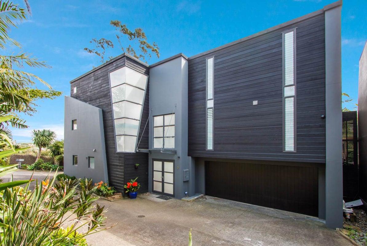 7 Wallingford Street, Grey Lynn, Auckland - Carousel 1
