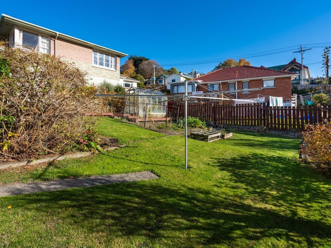 26 College Street, Caversham, Dunedin - Carousel 19