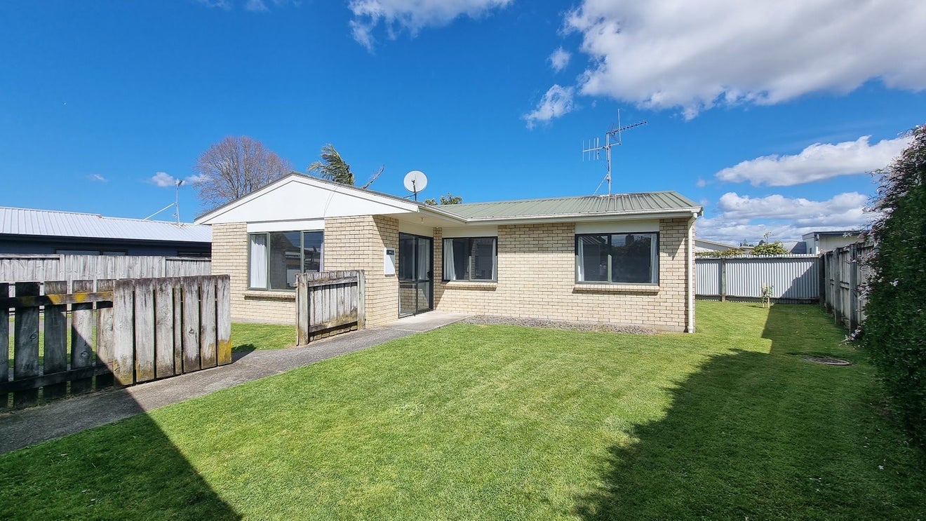 8A Charles St, Bellevue, Tauranga, Bay Of Plenty - Carousel 2