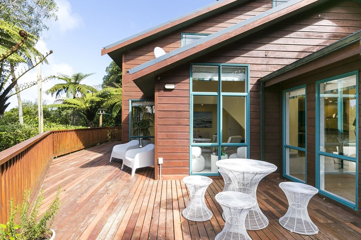 21 Hauraki Street, Karori, Wellington - Carousel 2