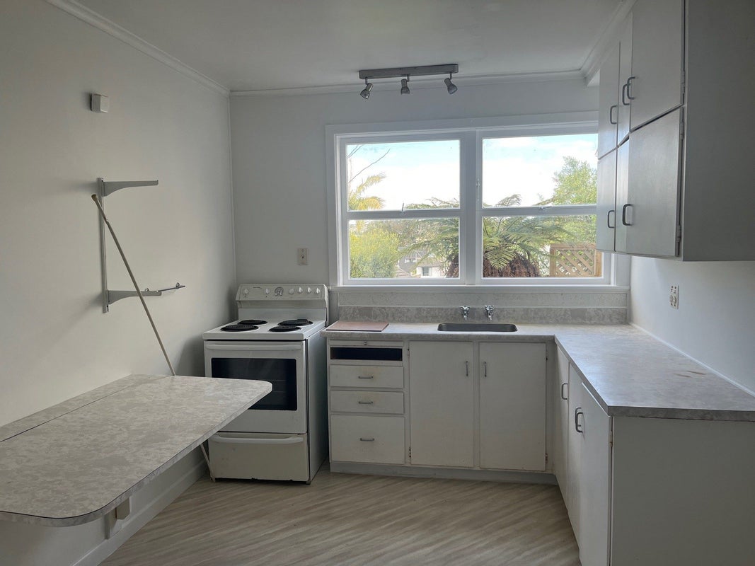 1 Springcombe Road, St Heliers, Auckland - Carousel 2