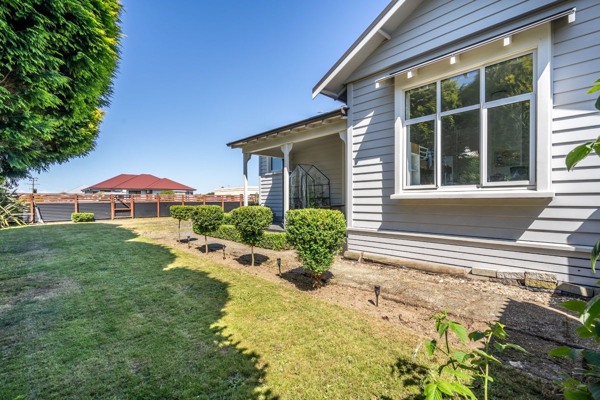 389 Elles Road, Strathern, Invercargill - Carousel 1