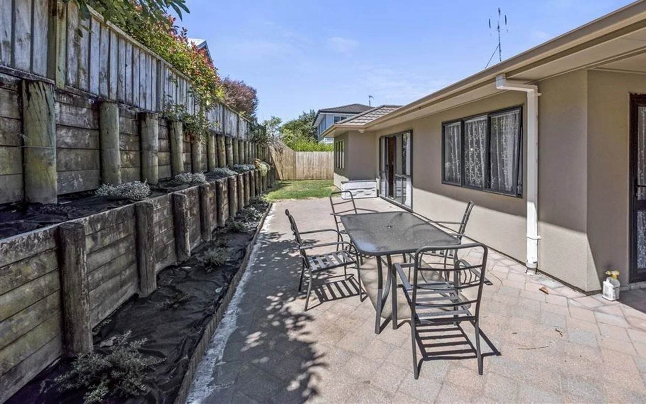 5 Glencarron Place, Bethlehem, Tauranga - Carousel 2