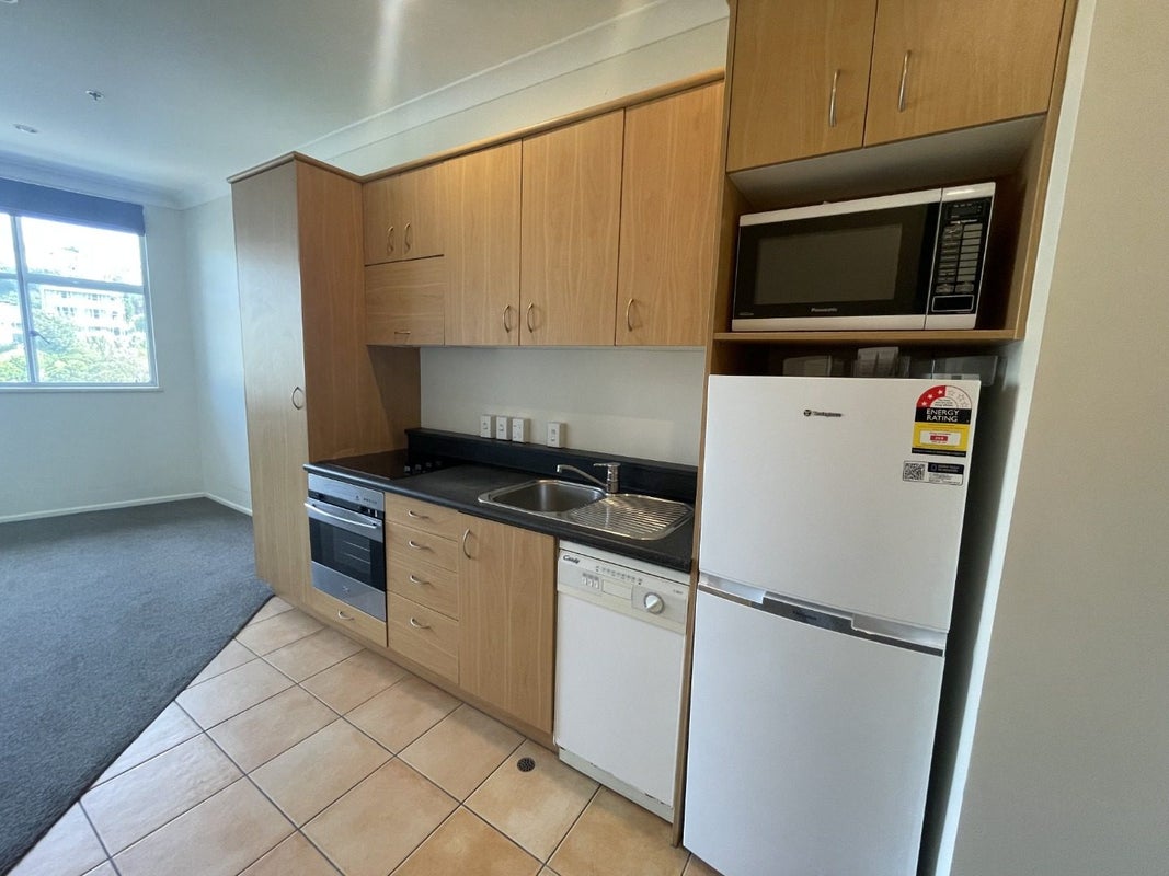 9A/120 The Terrace, Wellington Central, Wellington - Carousel 2