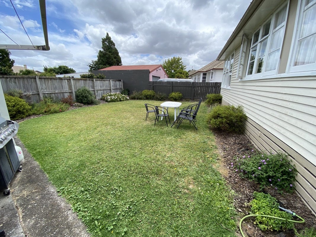 31 Douglas Crescent, Fairfield, Hamilton - Carousel 9