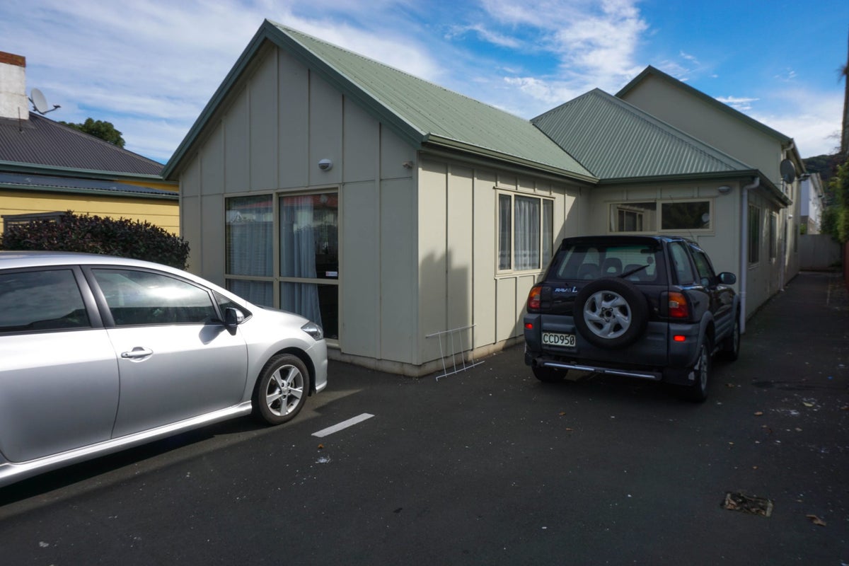 472 Leith Street, North Dunedin, Dunedin - Carousel 1