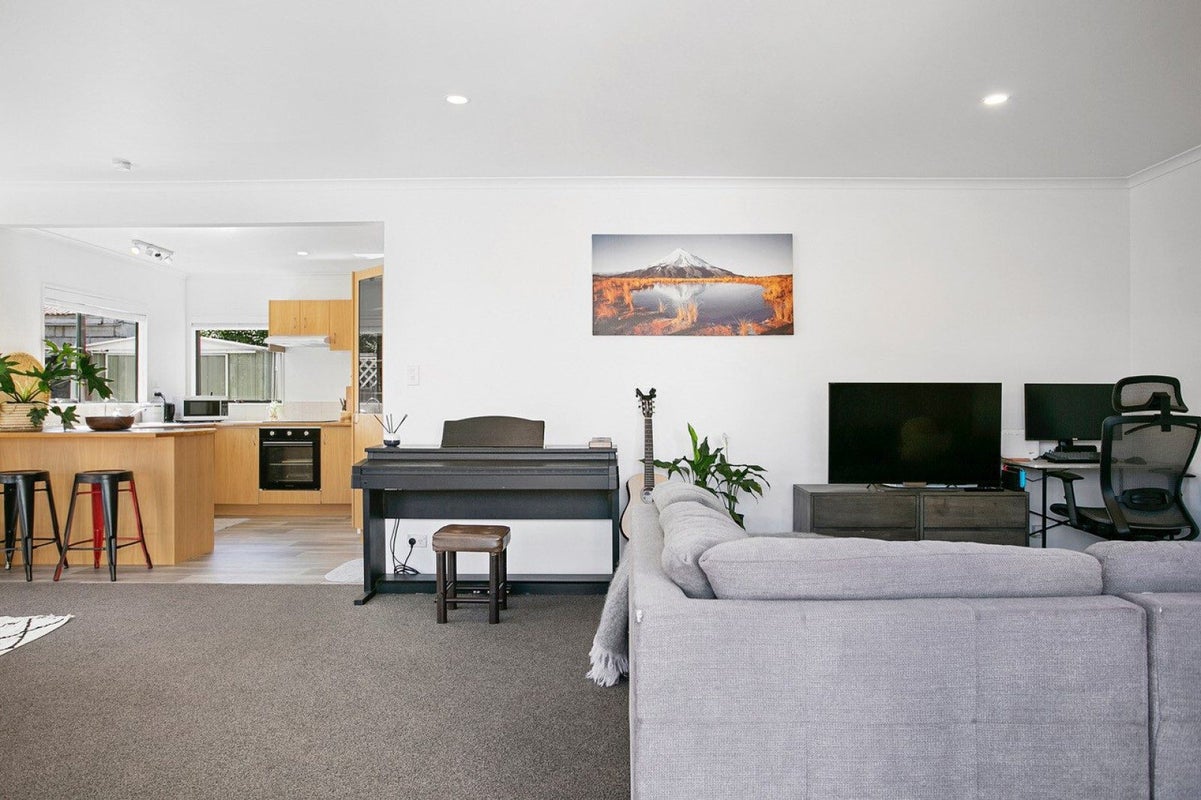 2/12 Laughton Street, Taupo, Taupo - Carousel 2