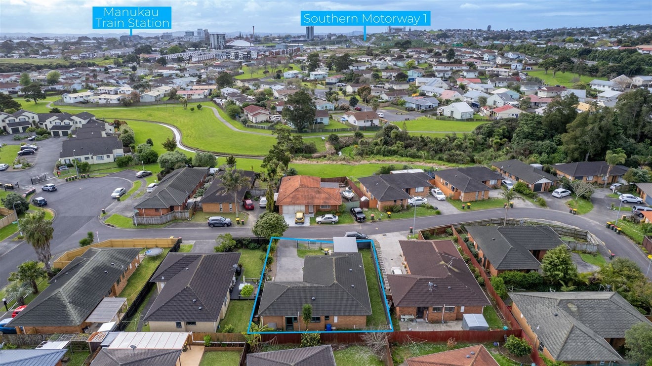 5 Gerona Crescent, Hillpark, Auckland - Carousel 2