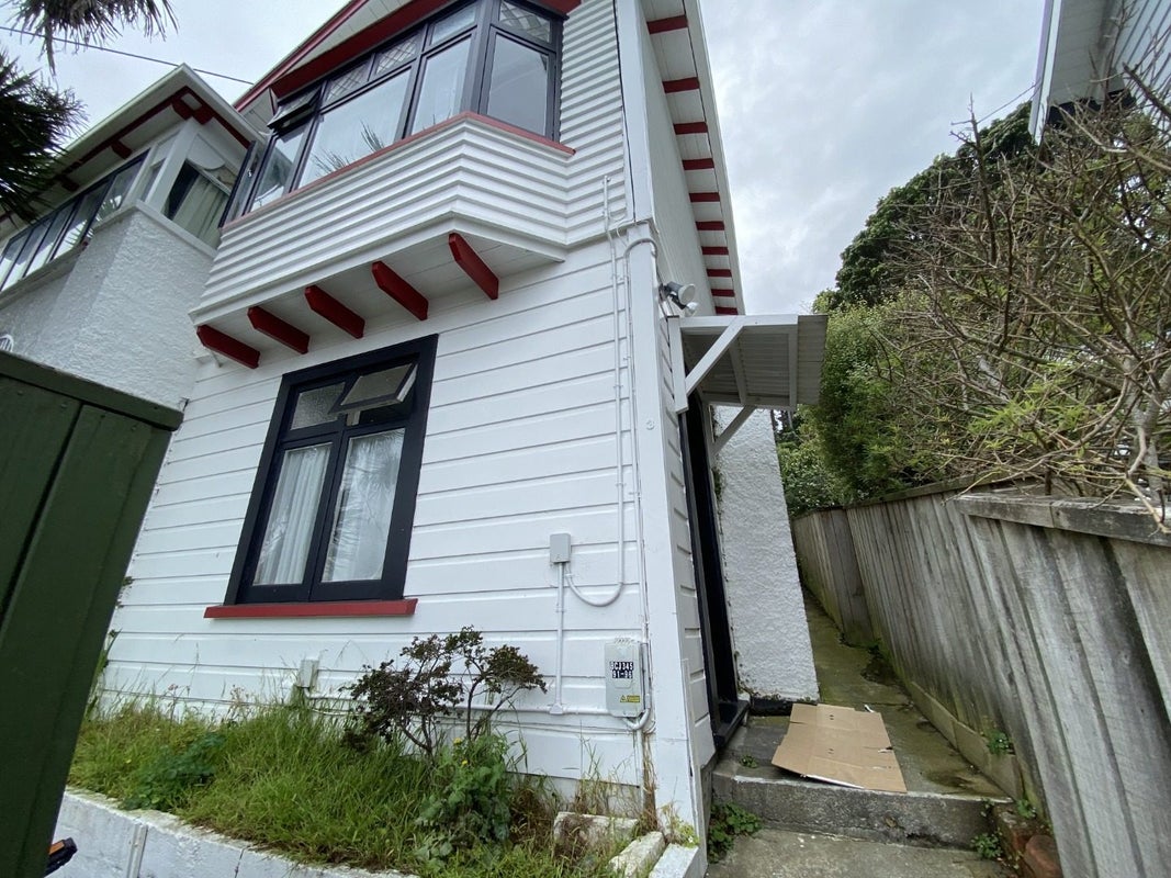 155 Owen Street, Newtown, Wellington - Carousel 1