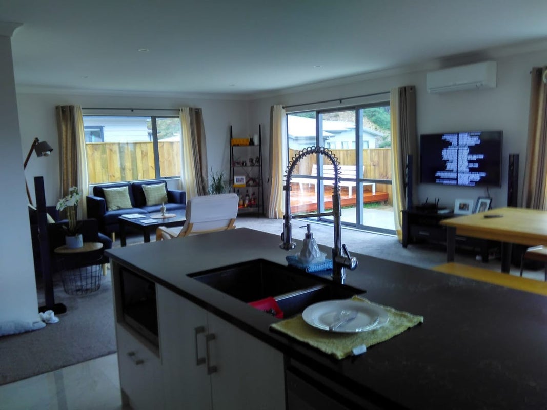 22 Moonsail Drive, Whitby, Porirua - Carousel 2