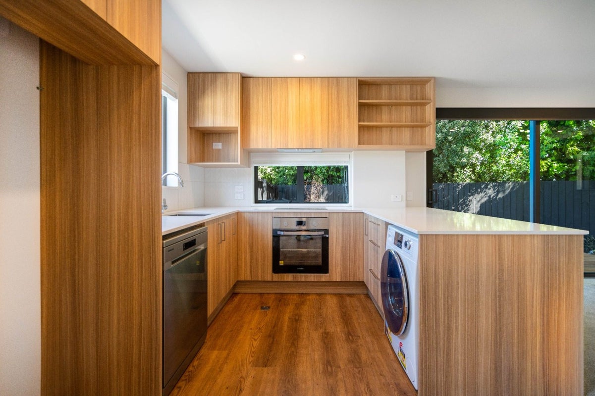18/7 Lindores Street, Addington, Christchurch - Carousel 2