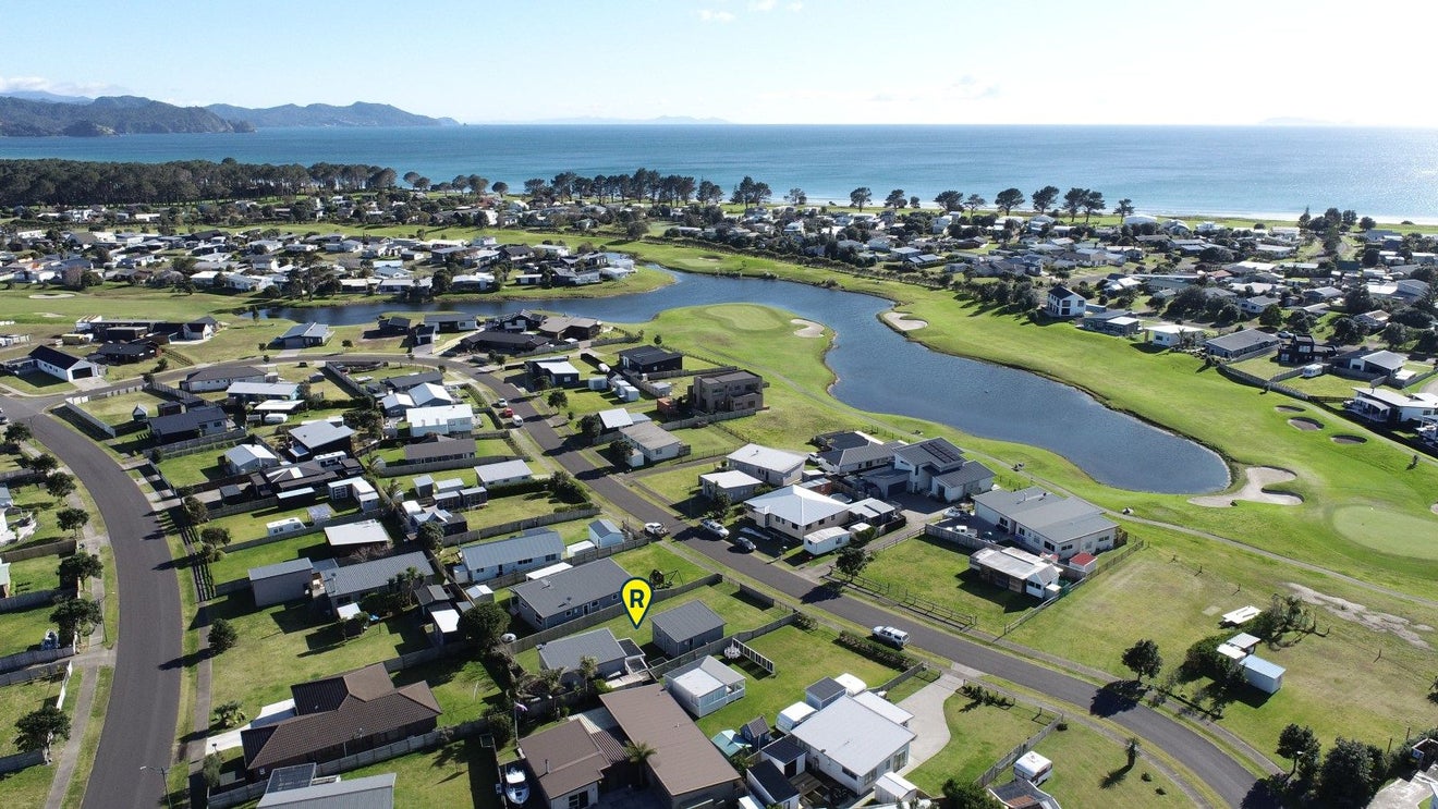 126 Rangiora Crescent, Matarangi - Carousel 15
