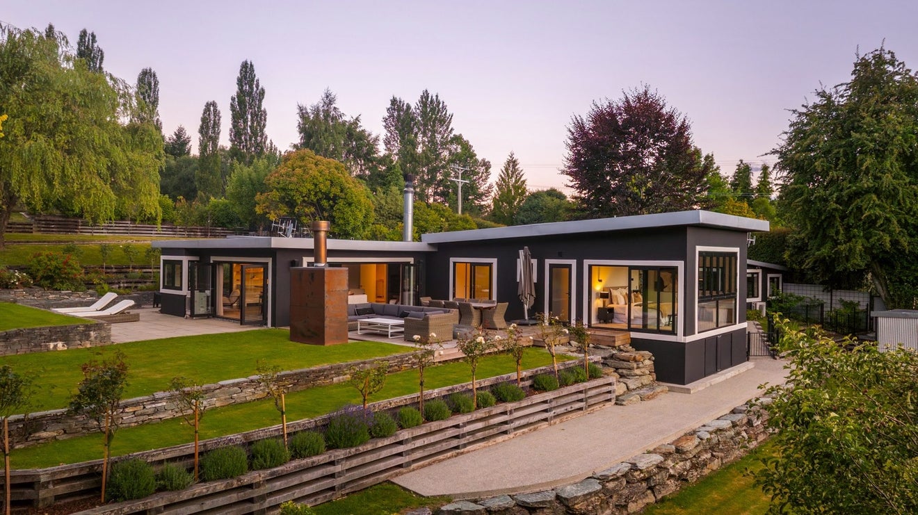 17 Mooney Road, Dalefield, Queenstown-Lakes, Otago - Carousel 1
