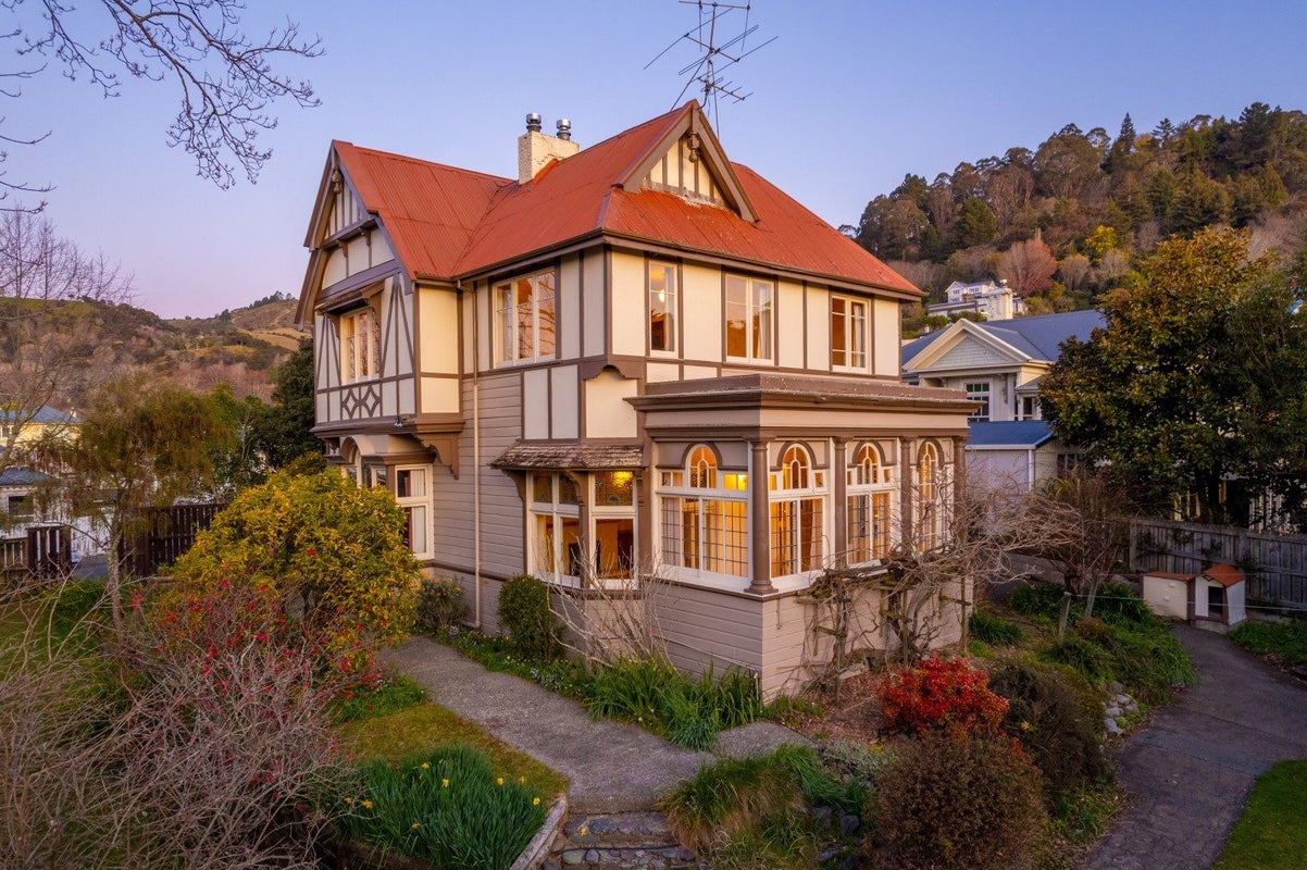 10 Richmond Avenue, Nelson South, Nelson - Carousel 1