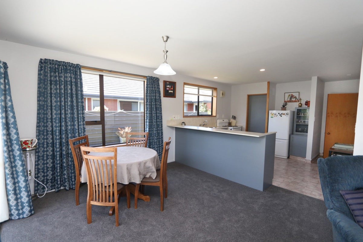 7/11 Cox Street, Ashburton, Ashburton - Carousel 2
