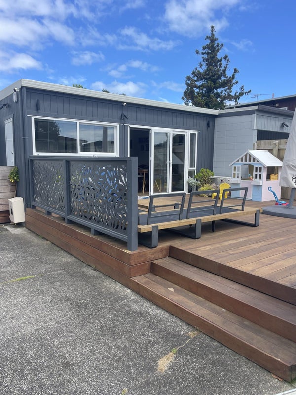 2/4 Cruickshank Crescent, Meadowbank, Auckland - Carousel 2