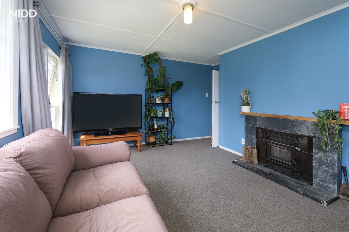 6 Panmure Avenue, Calton Hill, Dunedin - Carousel 2