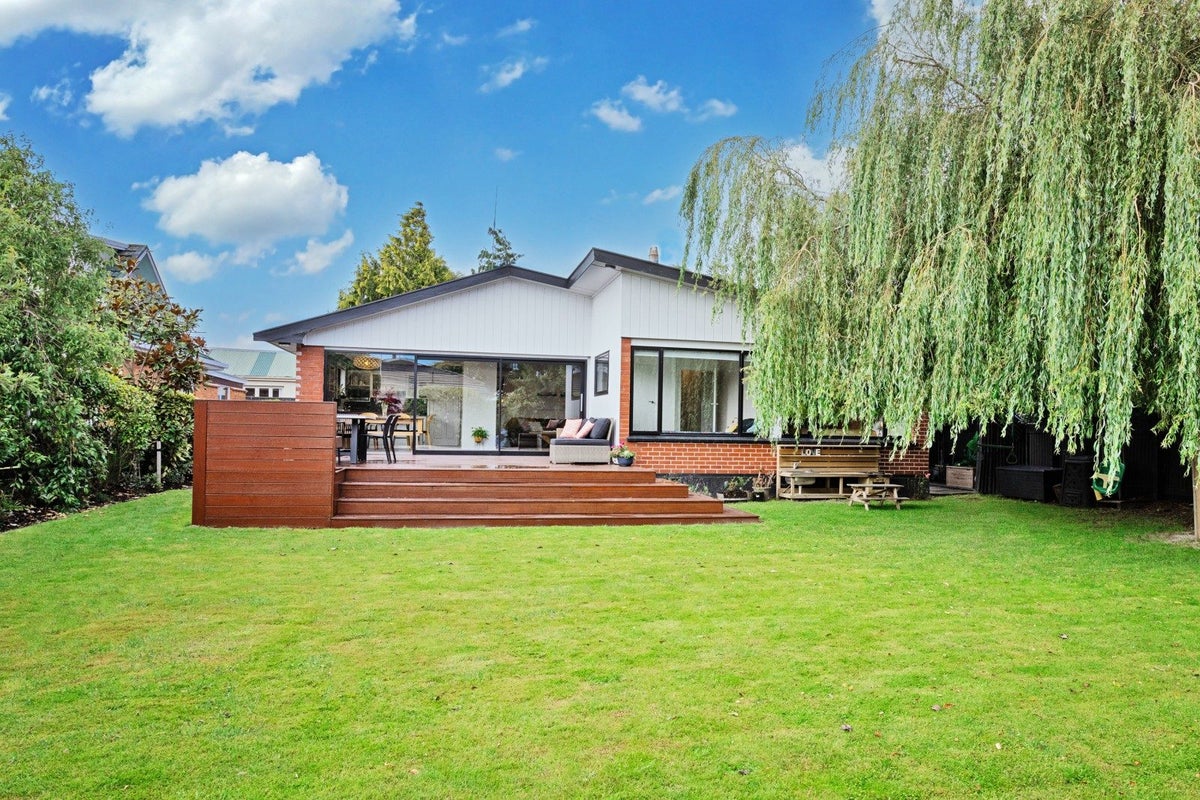 160 Chelmsford Street, Windsor, Invercargill - Carousel 1