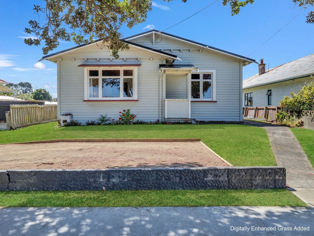 6 Harper Street, Gonville, Whanganui - Carousel 1