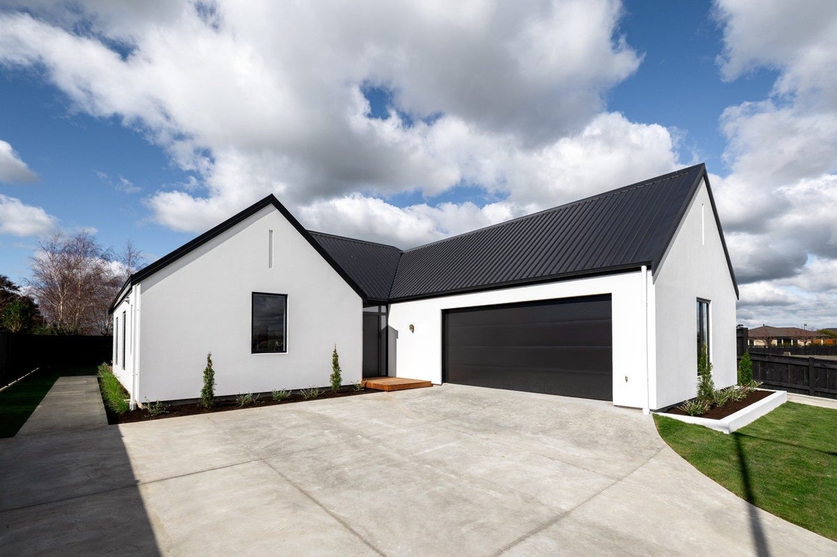 6 Parkside Avenue, Maewa, Feilding - Carousel 22