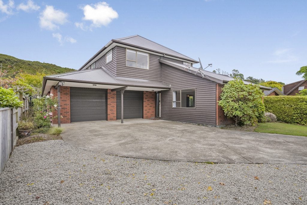 52 McEnroe Grove, Naenae, Lower Hutt - Carousel 1