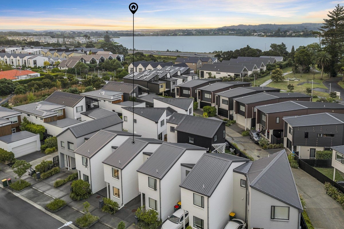 16 Frank Gill Road, Hobsonville, Auckland - Carousel 2