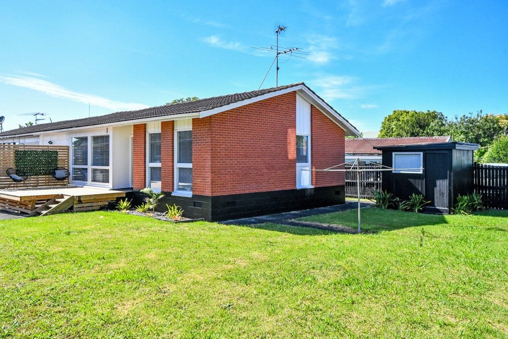 2/12 Fencible Place, Otahuhu, Auckland - Carousel 2