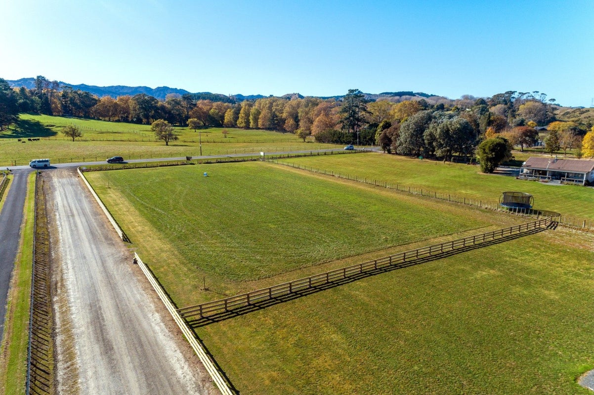 584 Back Ormond Road, Makauri, Gisborne - Carousel 2