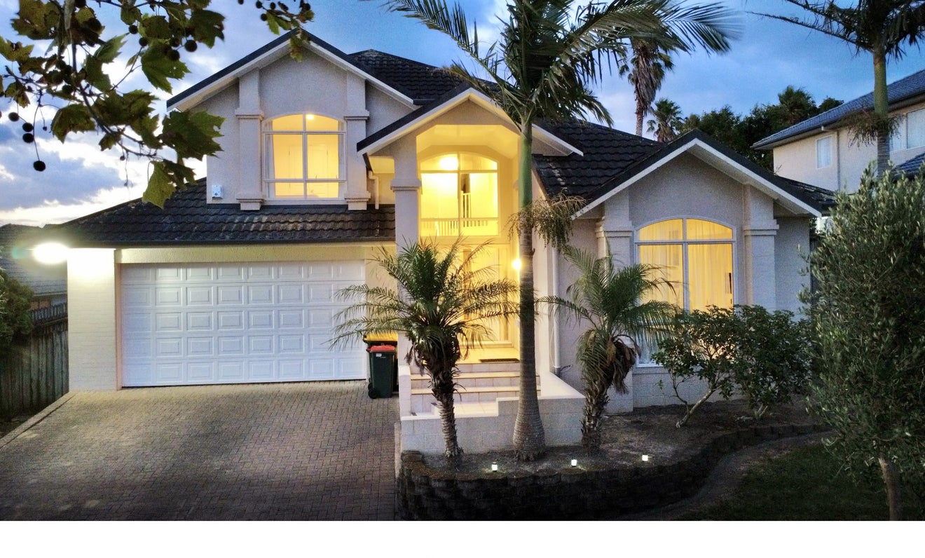 19 Belgate Place, Somerville, Manukau - Carousel 3