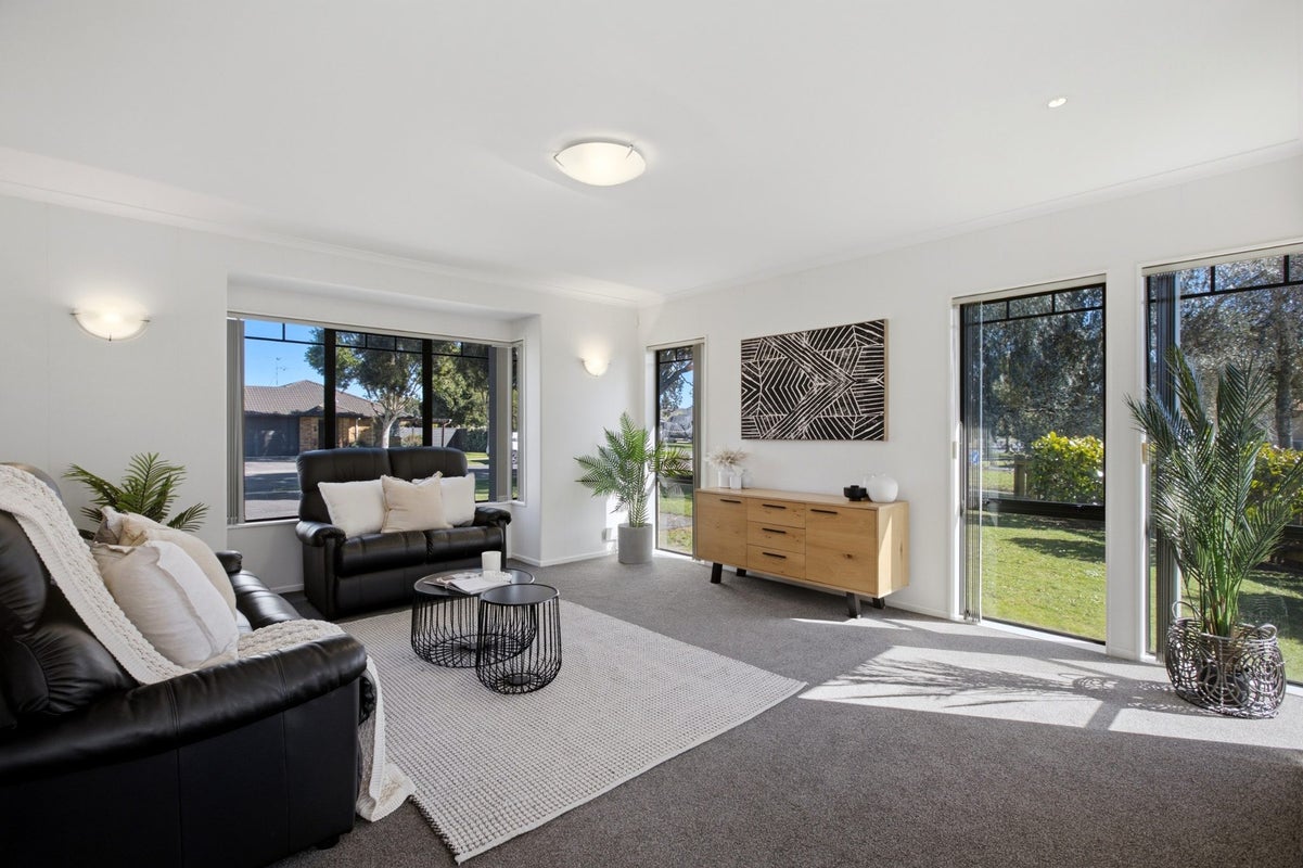 57 The Gardens Drive, Papamoa Beach, Papamoa - Carousel 2