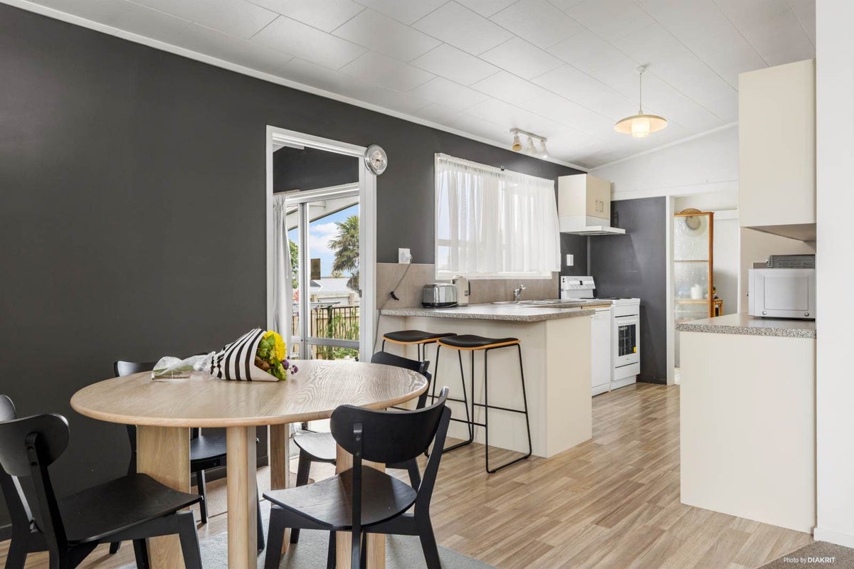 53 Sandspit Road, Waiuku, Waiuku - Carousel 2