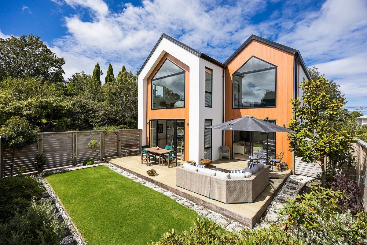 5 Nursery Lane, Belleknowes, Dunedin - Carousel 1