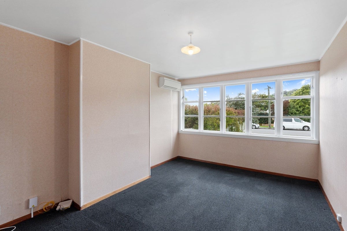 16A Albert Terrace, Saint Martins, Christchurch - Carousel 2