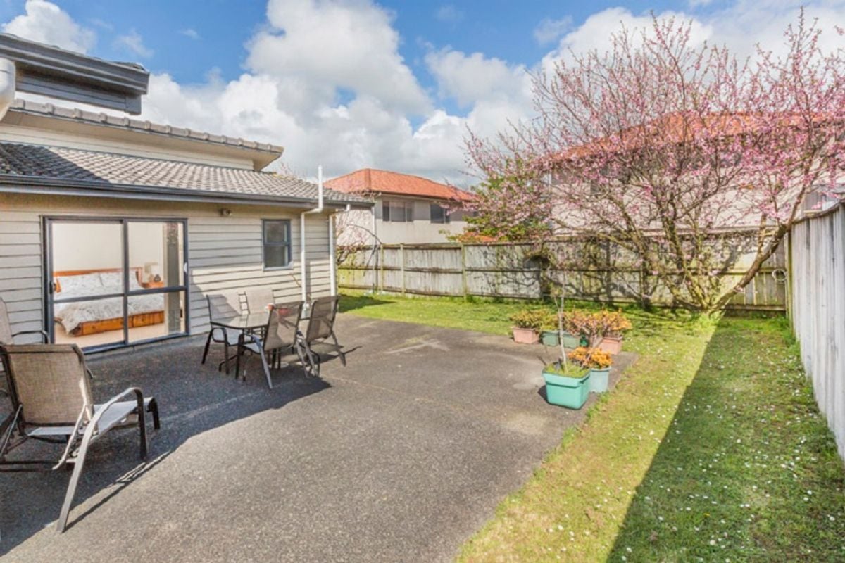 10 Speyside Crescent, Flat Bush, Auckland - Carousel 2