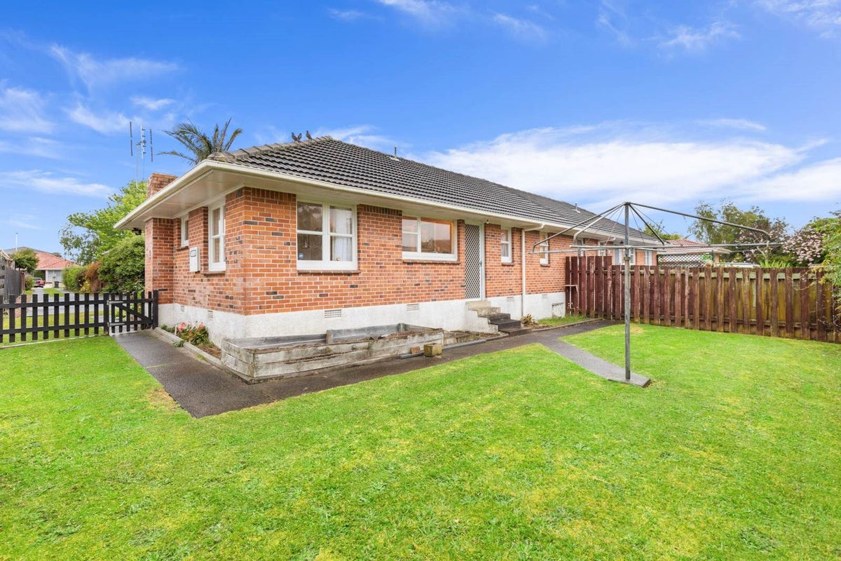 1/46 Glen Avenue, Papatoetoe, Auckland - Carousel 2
