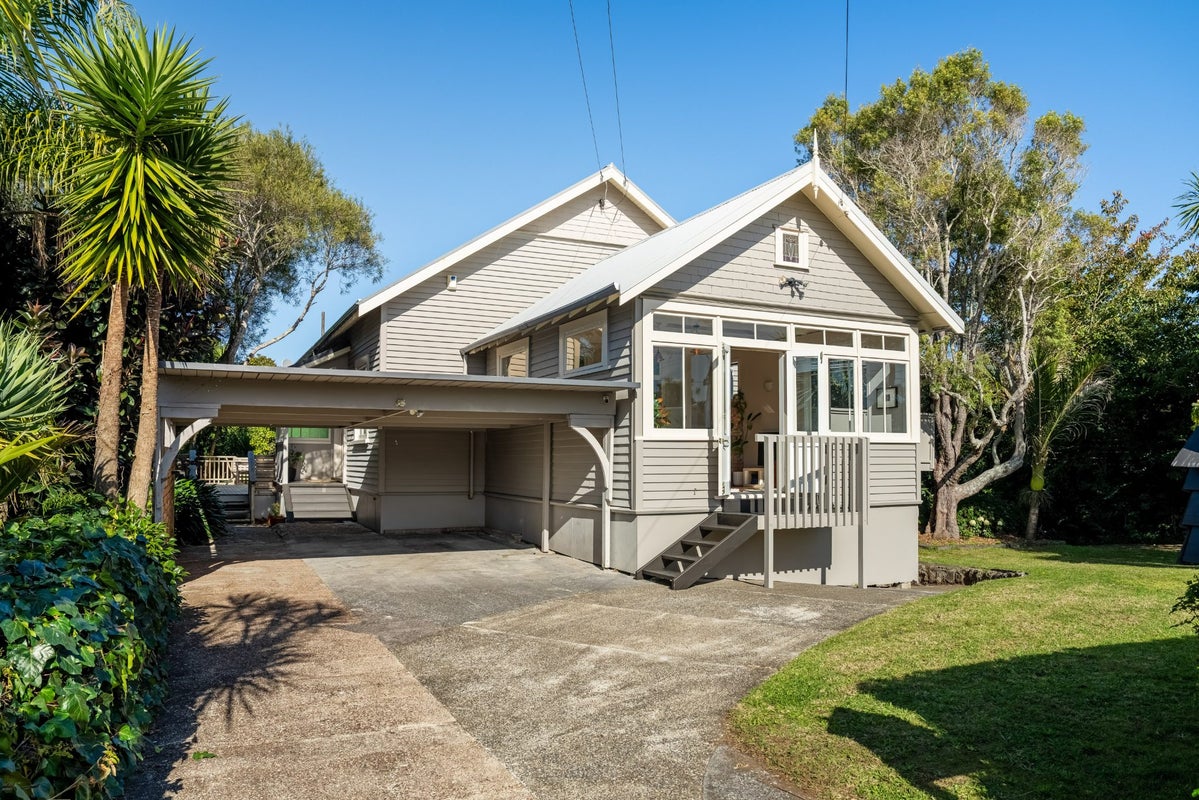 32 Shackleton Road, Mount Eden, Auckland - Carousel 1
