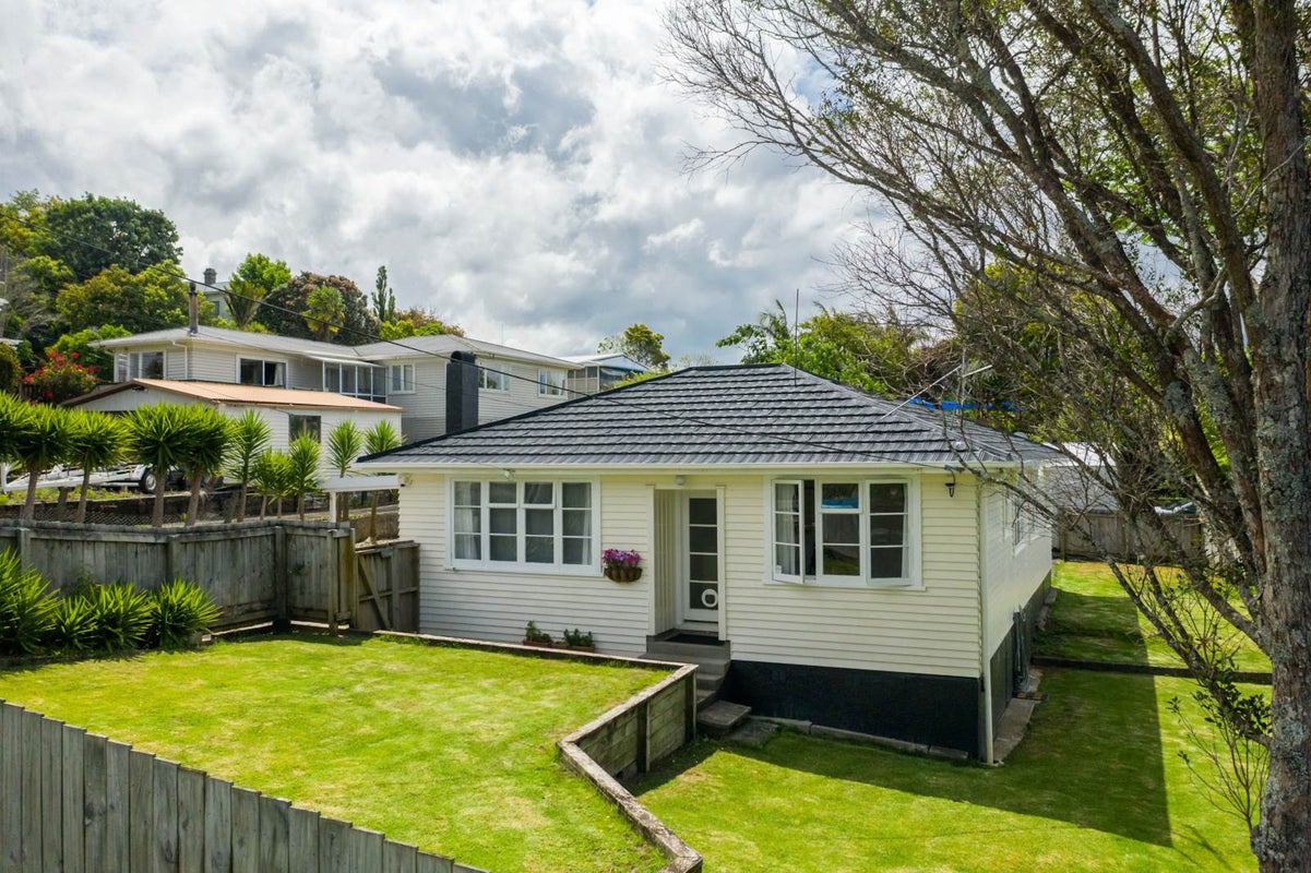 30 Grant Street, Kamo, Whangarei - Carousel 22