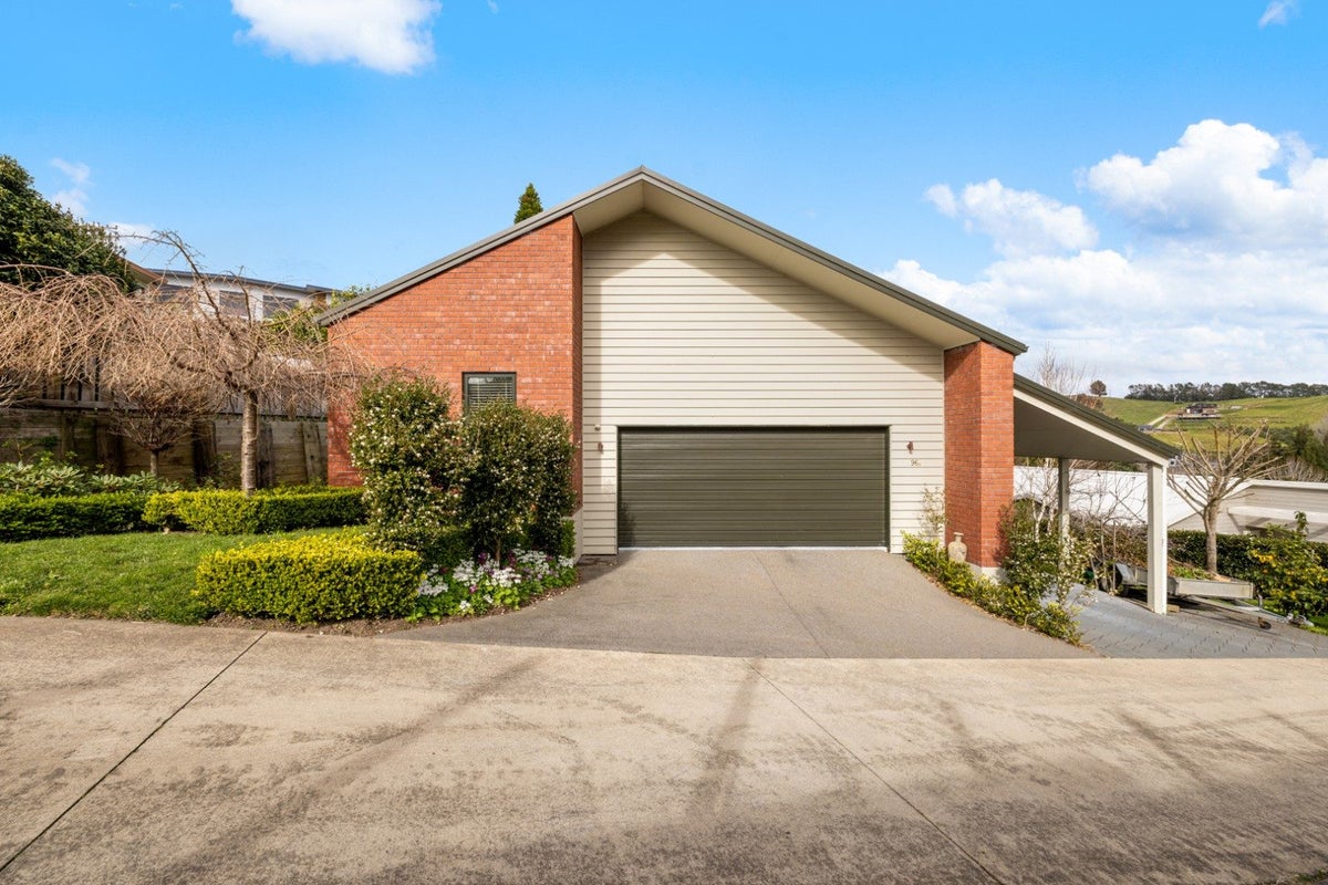 96A Waikite Road, Welcome Bay, Tauranga - Carousel 1