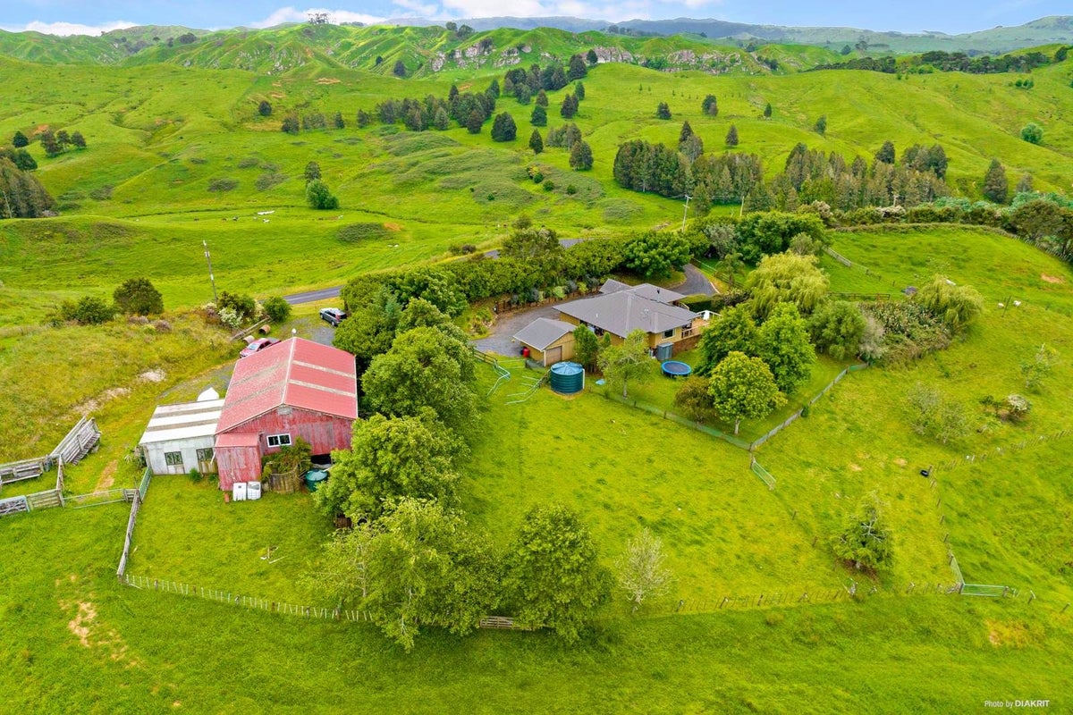 759 Wairamarama, ONEWHERO, TUAKAU - Carousel 29