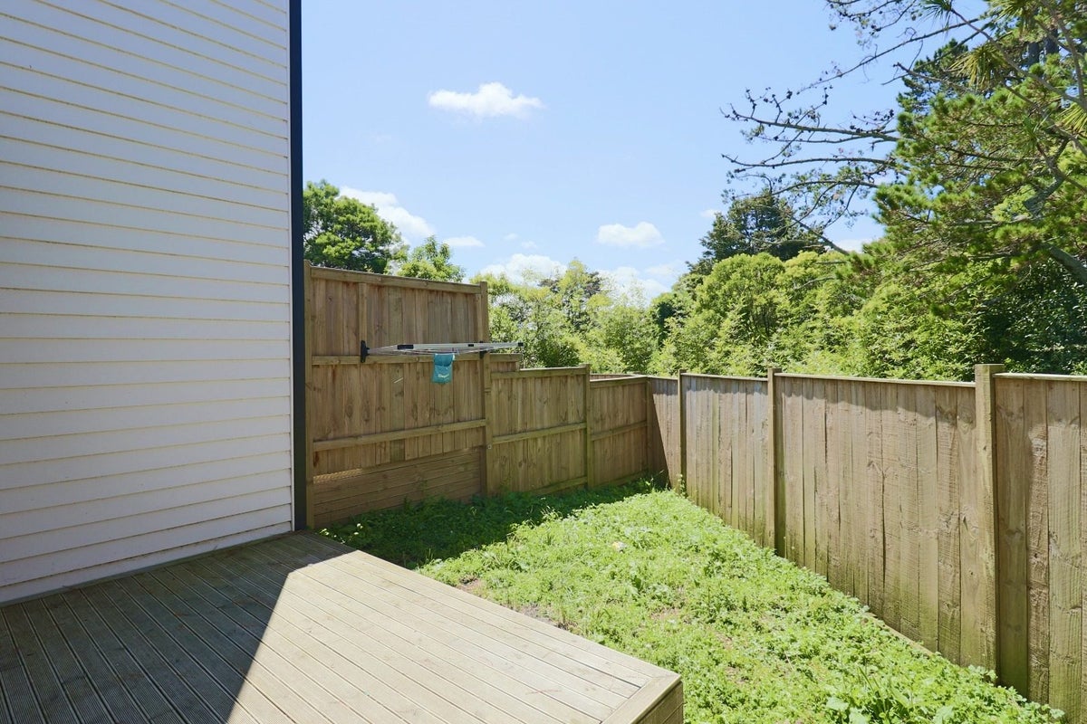 22 Korokio Lane, Henderson, Auckland - Carousel 11
