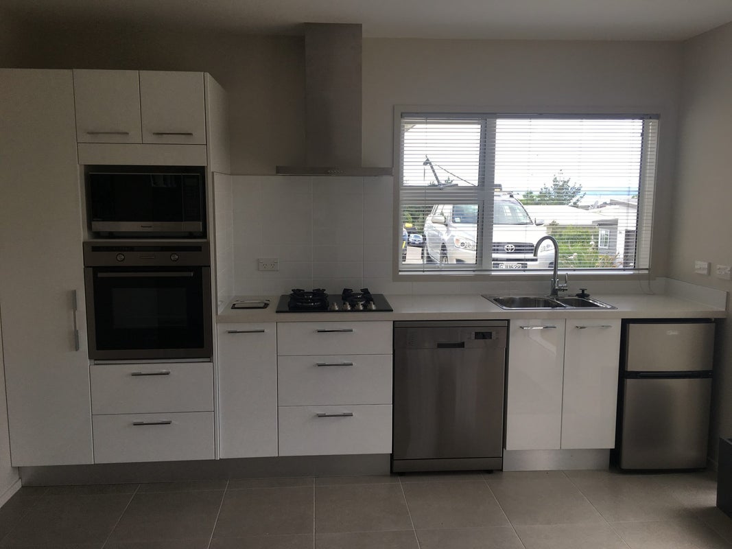 11 Gibbia Way, Beachlands, Auckland - Carousel 2