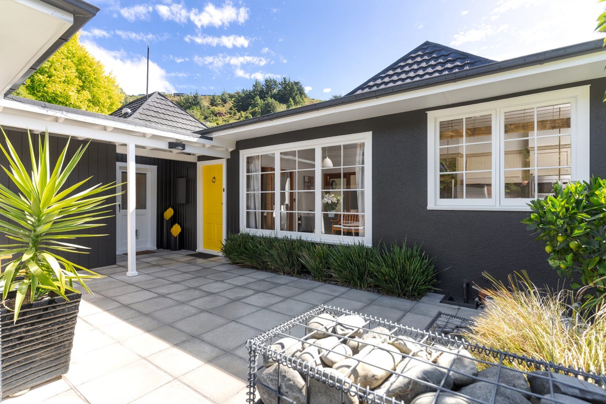 44D Bowenvale Avenue, Cashmere, Christchurch - Carousel 2