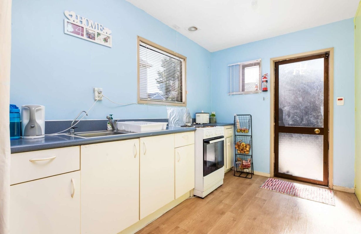 3/11 Burns Street, Sydenham, Christchurch - Carousel 2
