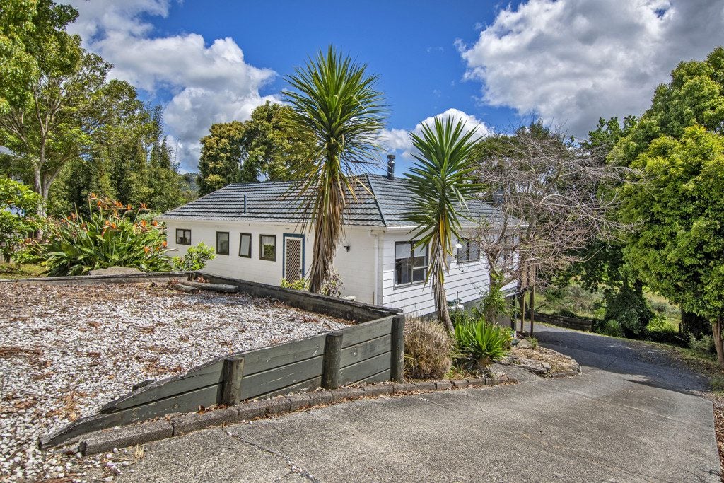 9 El Viso Place, Kamo, Whangarei - Carousel 1