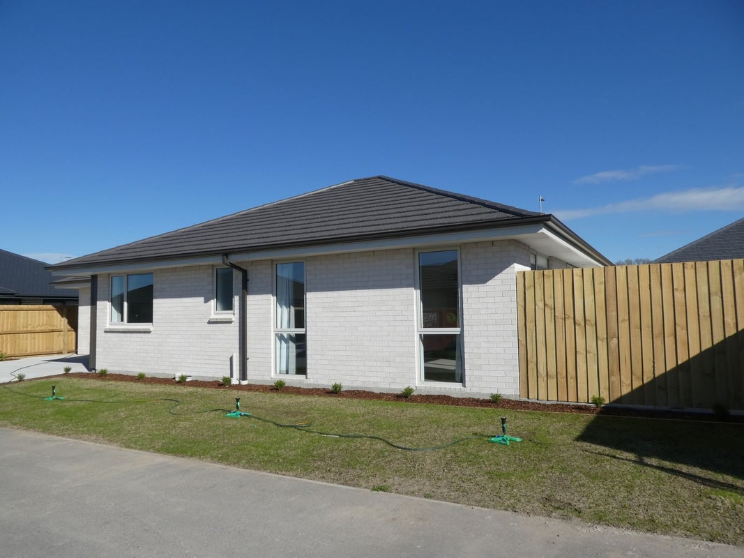38 Loch Tanna Way, Yaldhurst, Christchurch - Carousel 1
