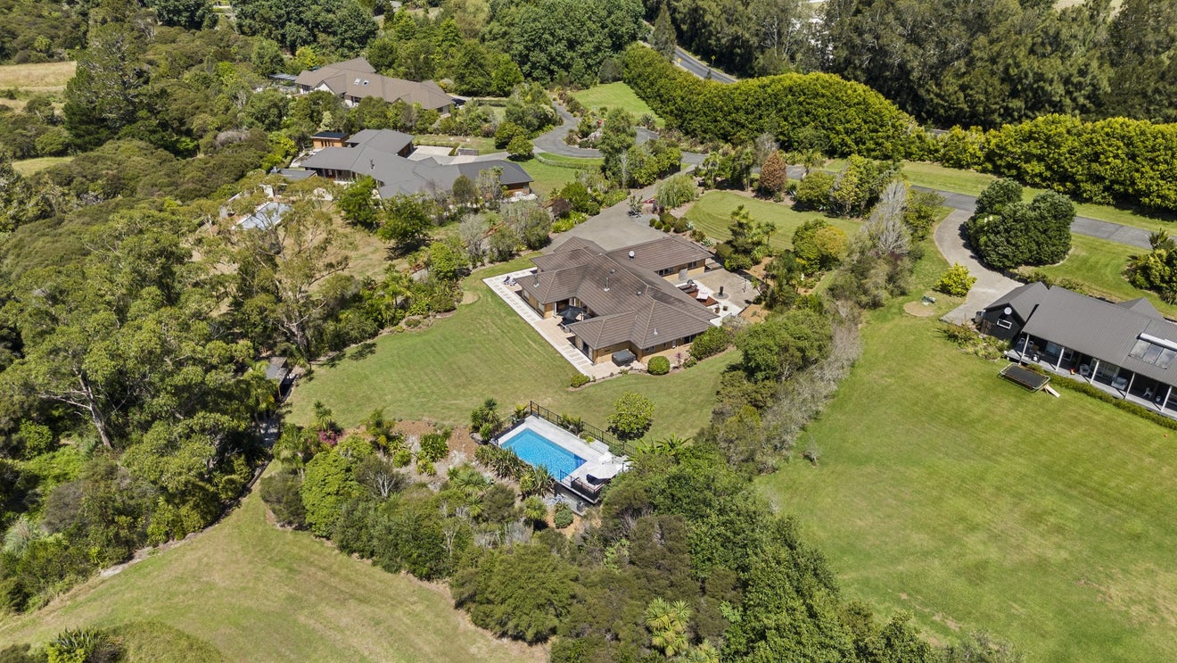 17 Kahia Lane, Redvale, Albany - Carousel 1
