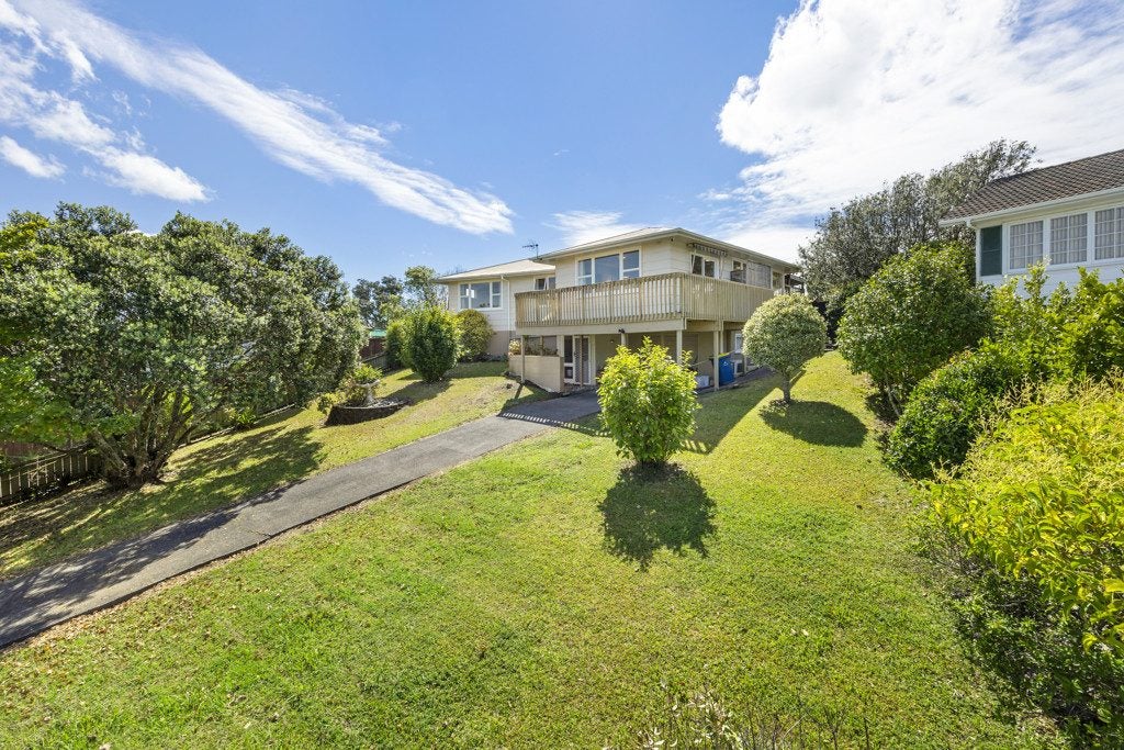 30 Dellwood Avenue, Henderson, Auckland - Carousel 1