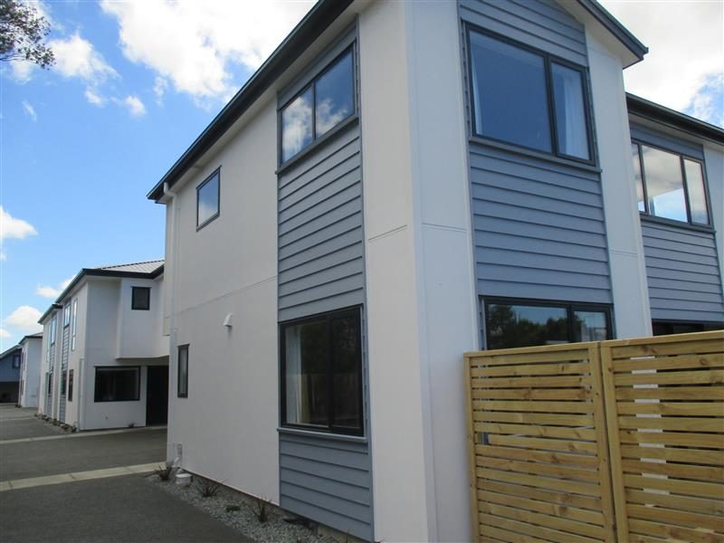 2/87 Mandeville Street, Riccarton, Christchurch - Carousel 12