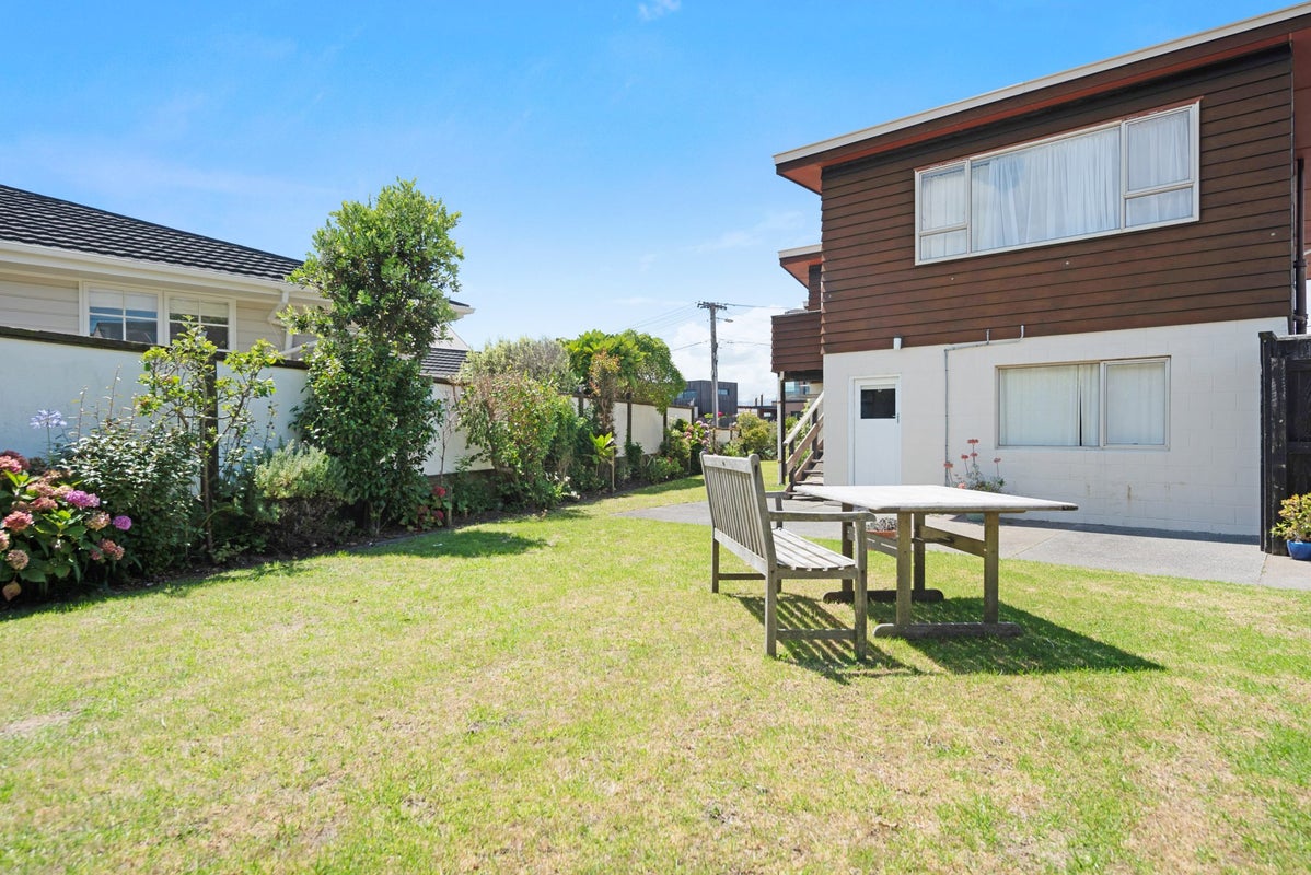 12 Monro Street, Seatoun, Wellington - Carousel 2
