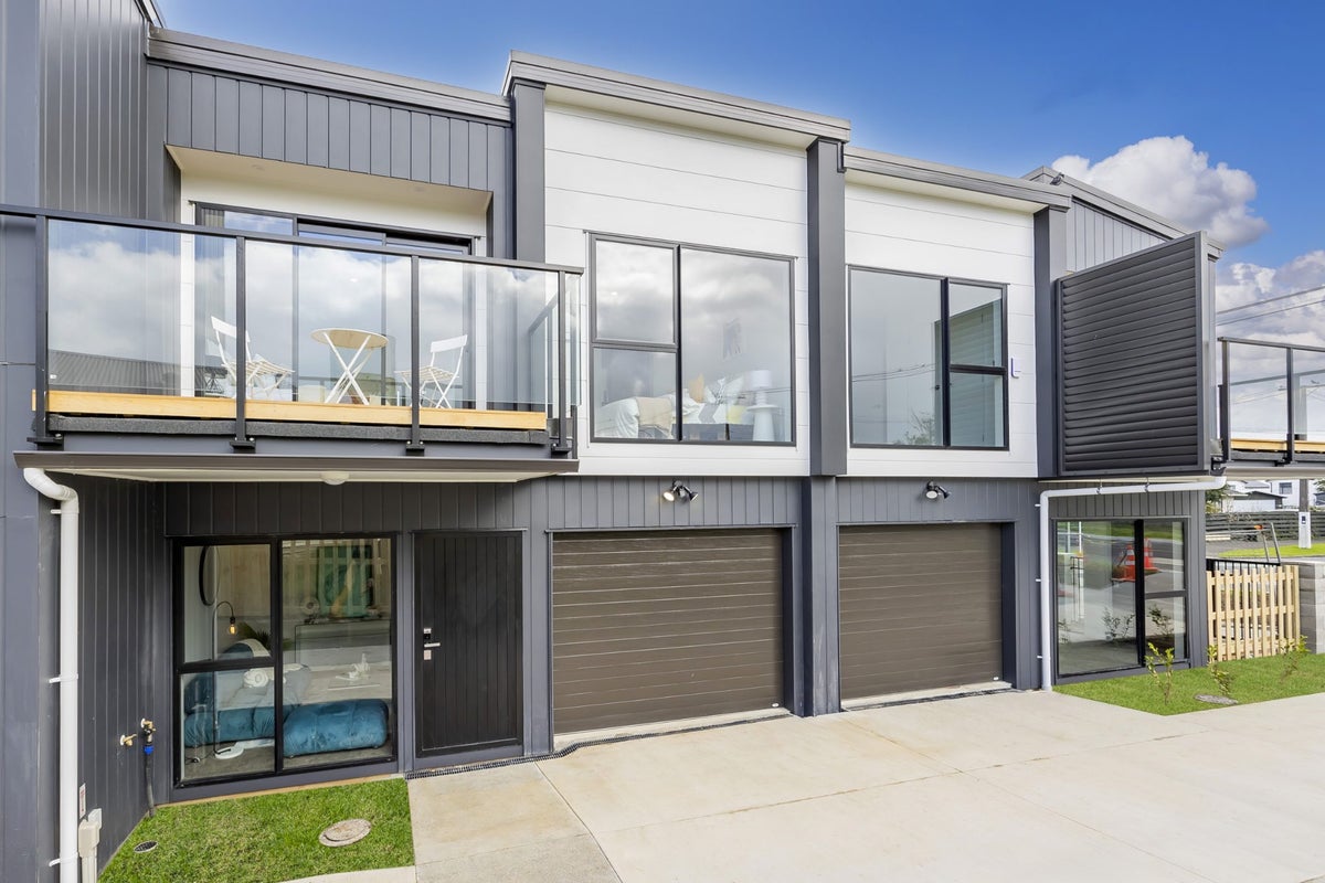 52 Taniwha Street, Wai o Taiki Bay, Auckland - Carousel 2